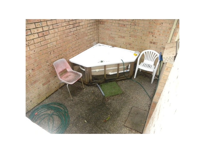 2/9 Bent Street, Batemans Bay NSW 2536