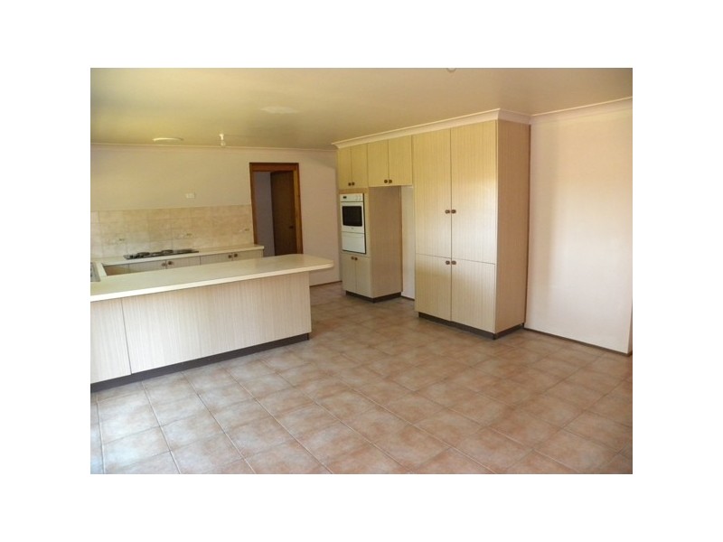 64 Eric Fenning Drive, Surf Beach NSW 2536