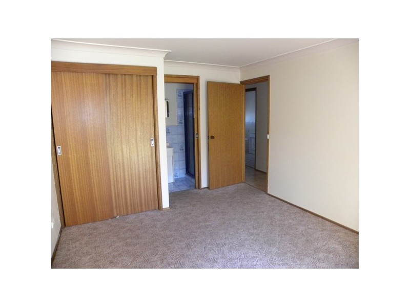 64 Eric Fenning Drive, Surf Beach NSW 2536