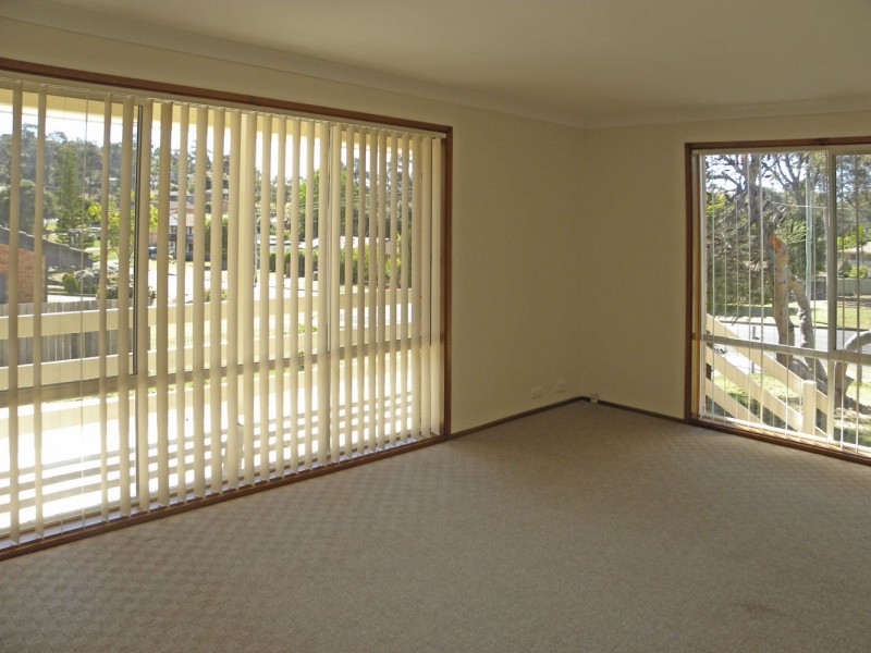 33 Pacific Road, Surf Beach NSW 2536