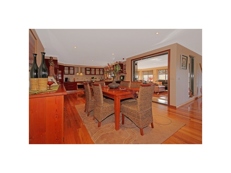 14 Oakwood Way, Catalina NSW 2536
