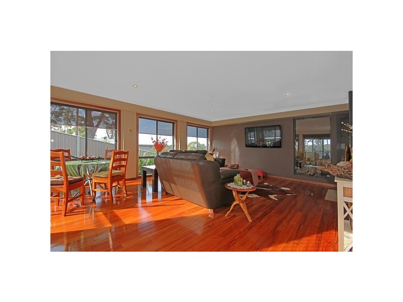 14 Oakwood Way, Catalina NSW 2536