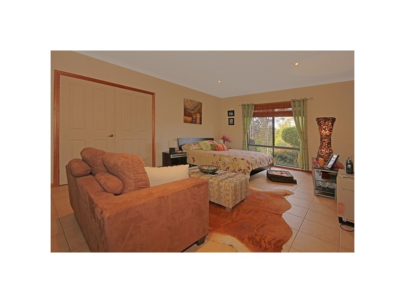 14 Oakwood Way, Catalina NSW 2536