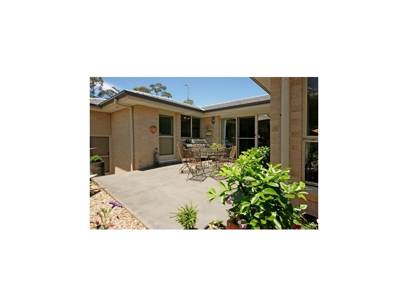 7 Gibson Place, Batehaven NSW 2536