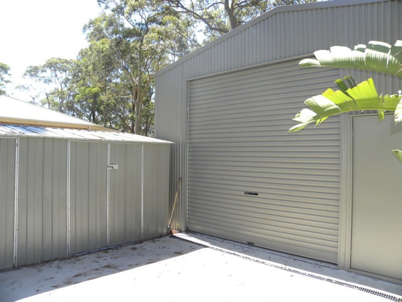 5 Burri Palm Road, Surfside NSW 2536