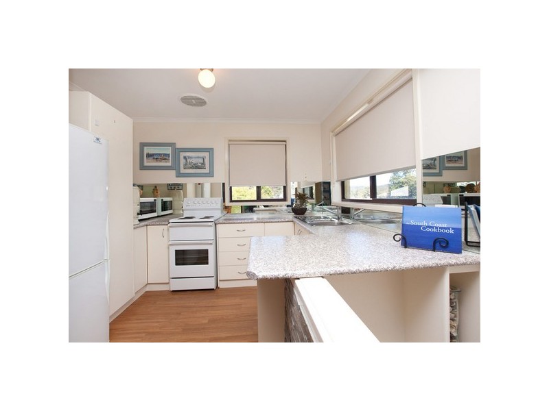 22 Irene Ave, Batehaven NSW 2536