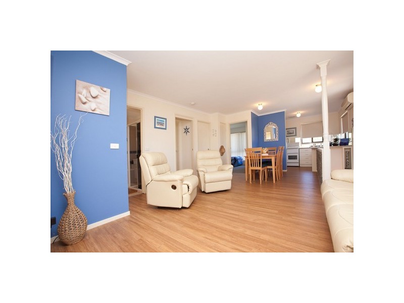 22 Irene Ave, Batehaven NSW 2536