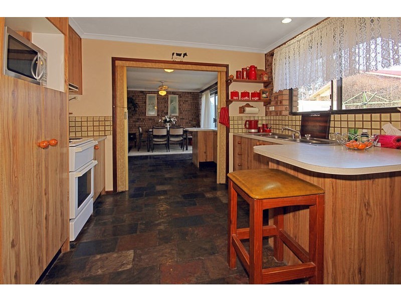 2 Berrima Parade, Surfside NSW 2536