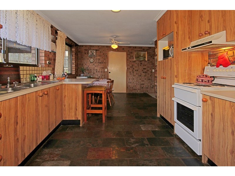 2 Berrima Parade, Surfside NSW 2536