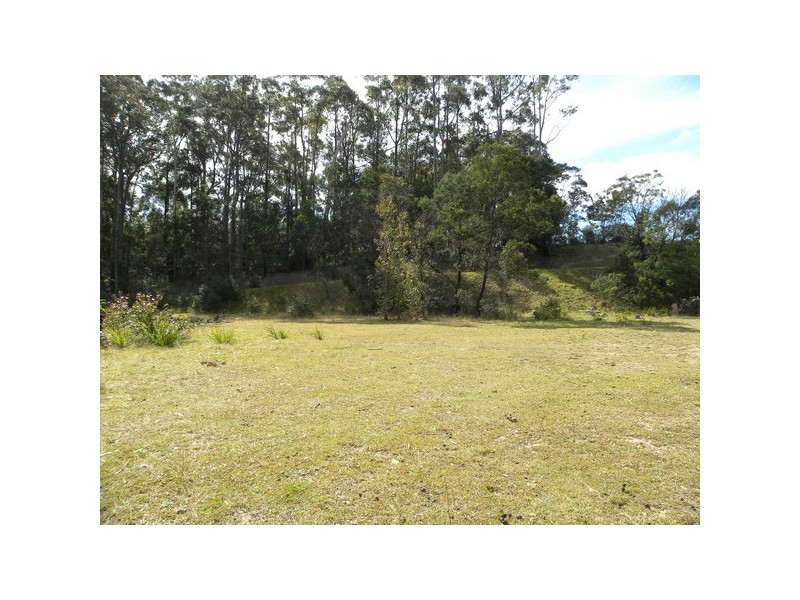 5 Broomfield Crescent, Long Beach NSW 2536