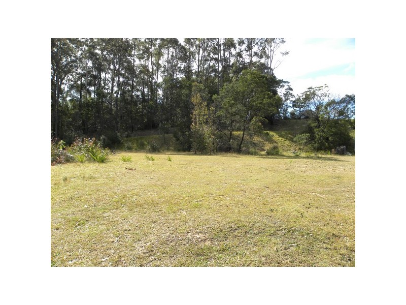 5 Broomfield Crescent, Long Beach NSW 2536