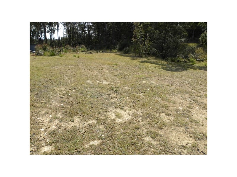5 Broomfield Crescent, Long Beach NSW 2536