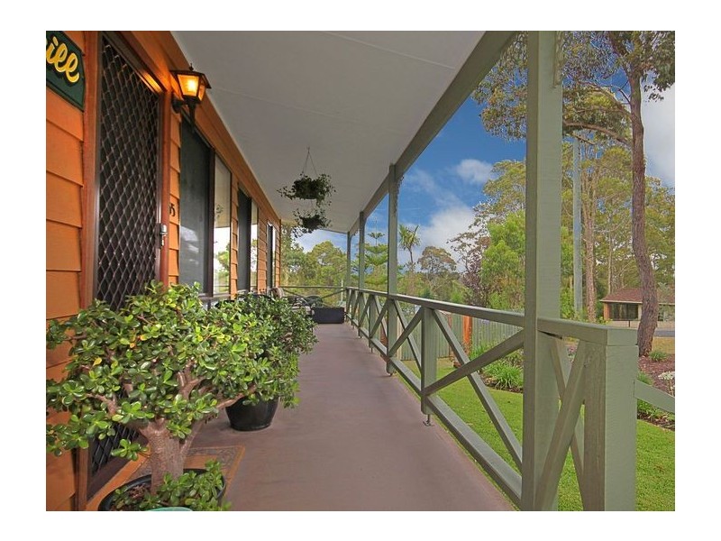 55 Berrima Parade, Surfside NSW 2536