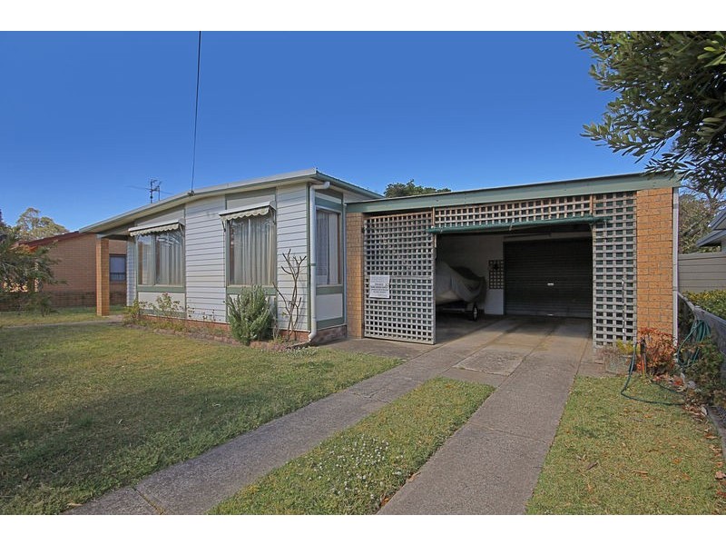 32 Wallaringa Street, Surfside NSW 2536