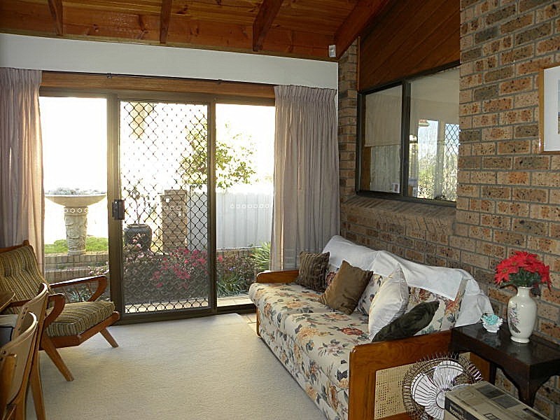 38 Thomas Mitchell Crescent, Sunshine Bay NSW 2536