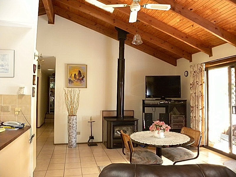 38 Thomas Mitchell Crescent, Sunshine Bay NSW 2536