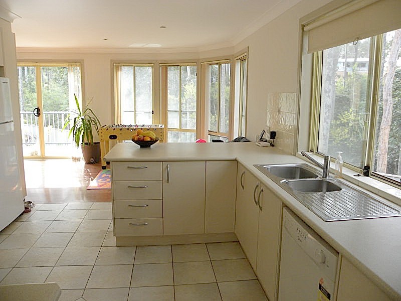 4 Honeyeater Place, Malua Bay NSW 2536