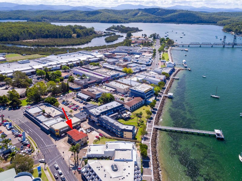 17 Beach Road, Batemans Bay NSW 2536