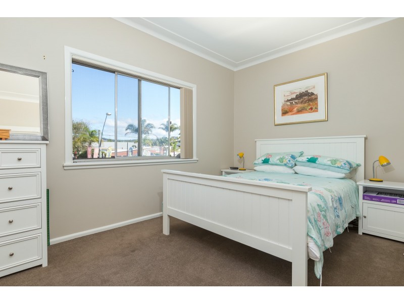 17 Beach Road, Batemans Bay NSW 2536