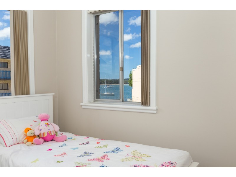 17 Beach Road, Batemans Bay NSW 2536