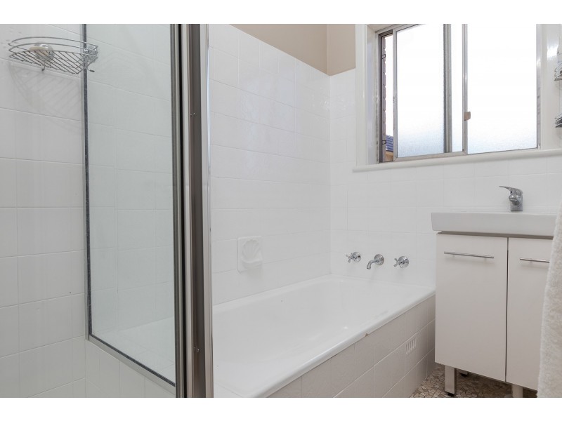 17 Beach Road, Batemans Bay NSW 2536