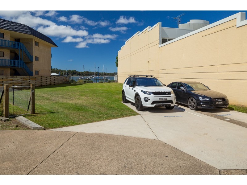 17 Beach Road, Batemans Bay NSW 2536