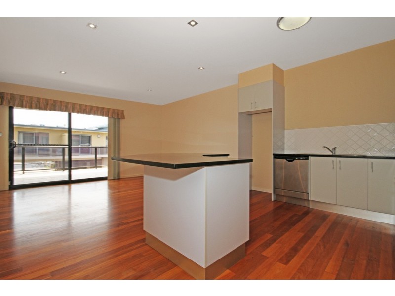 1/27 Golf Links Drive, Batemans Bay NSW 2536