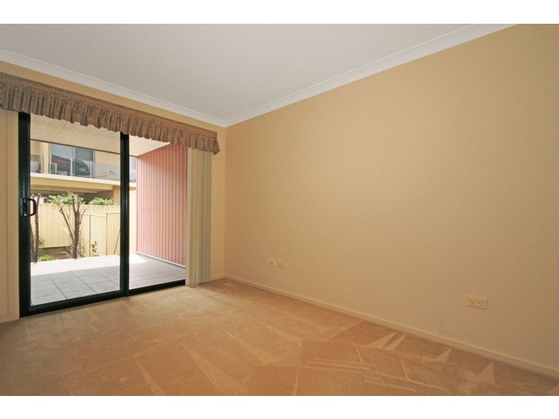 1/27 Golf Links Drive, Batemans Bay NSW 2536