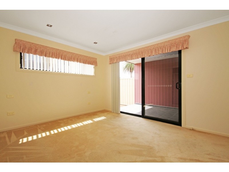 1/27 Golf Links Drive, Batemans Bay NSW 2536