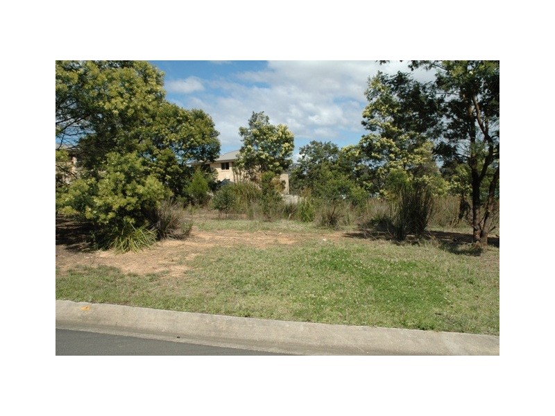 20 Courtenay Crescent, Long Beach NSW 2536