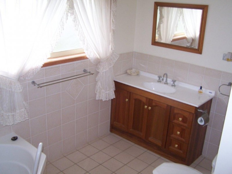 9 Currowan Street, Nelligen NSW 2536