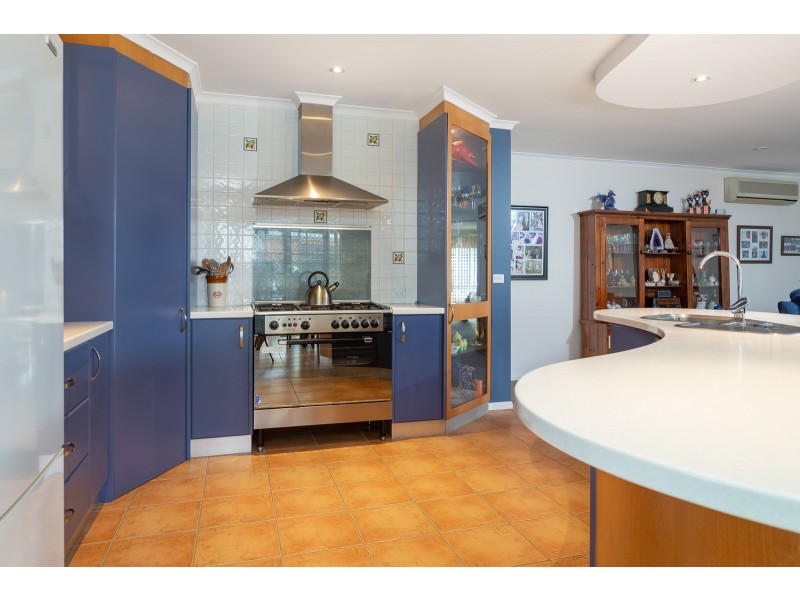 7 Excelsa Court, Maloneys Beach NSW 2536