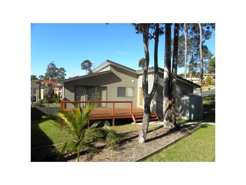 68 Hume Road, Sunshine Bay NSW 2536