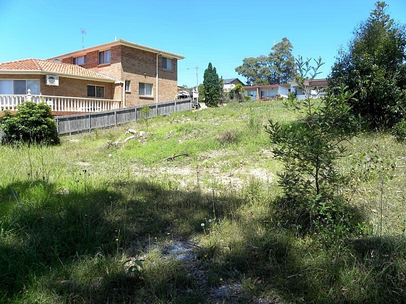 2a Denham Avenue, Denhams Beach NSW 2536