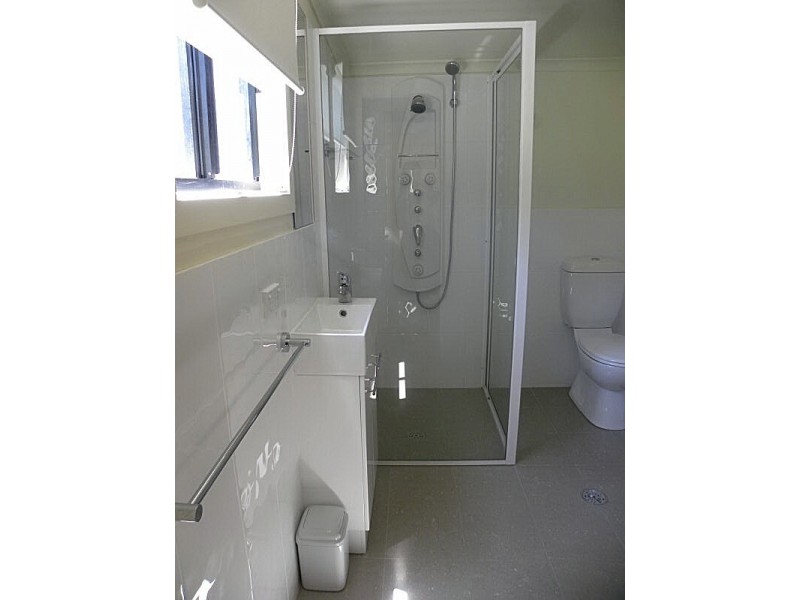 362 Beach Road, Batehaven NSW 2536