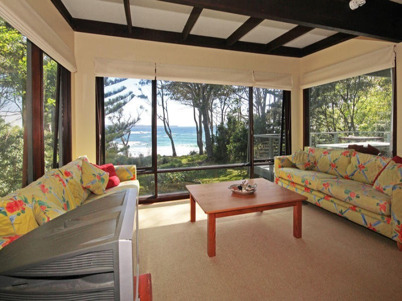 212 George Bass Drive, Batemans Bay NSW 2536