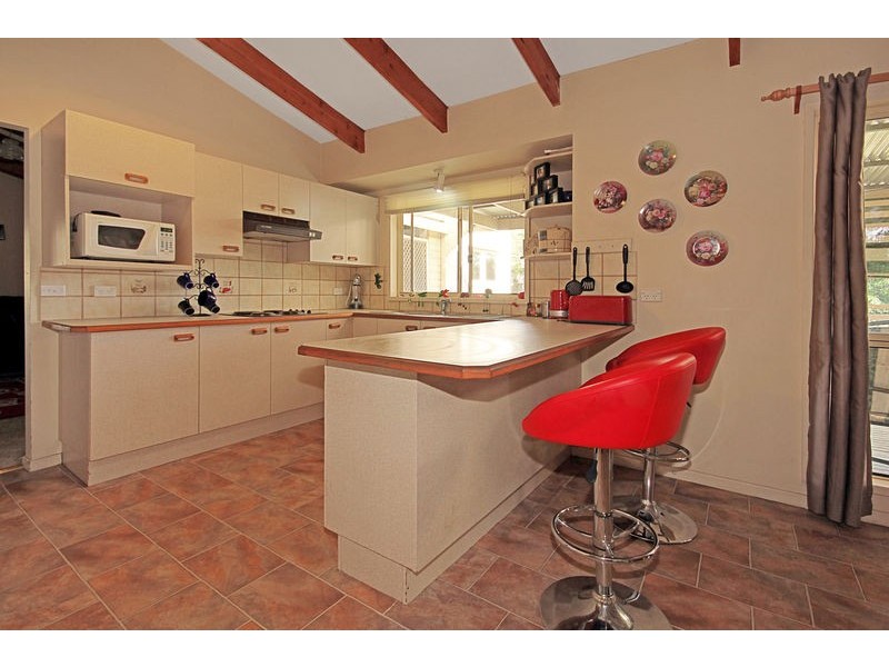 30 Karoola Crescent, Surfside NSW 2536