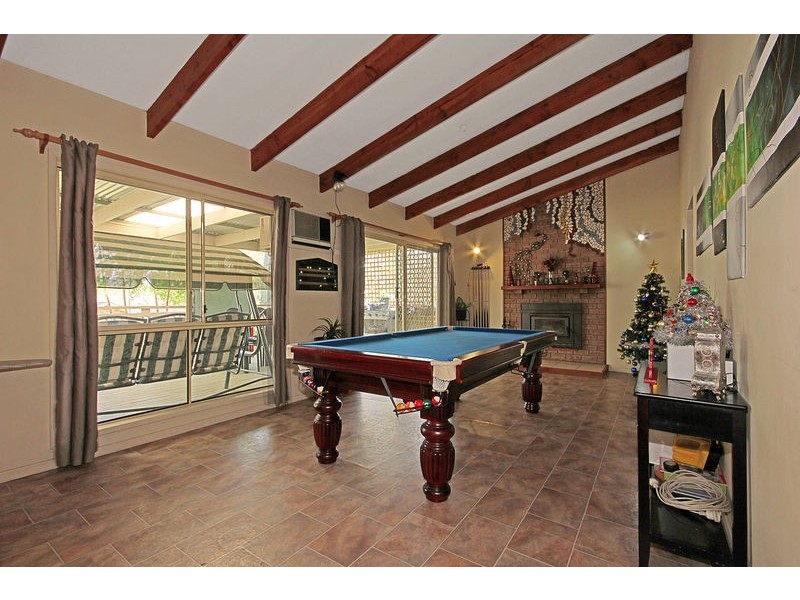 30 Karoola Crescent, Surfside NSW 2536