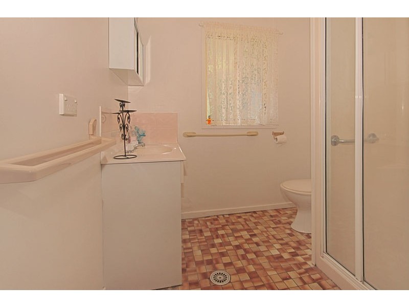 30 Karoola Crescent, Surfside NSW 2536