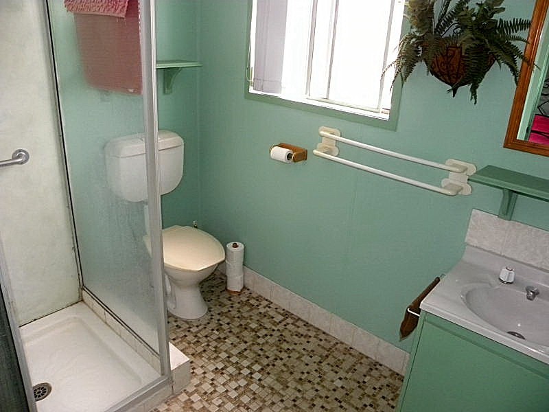 22 Pleasurelea Drive, Sunshine Bay NSW 2536