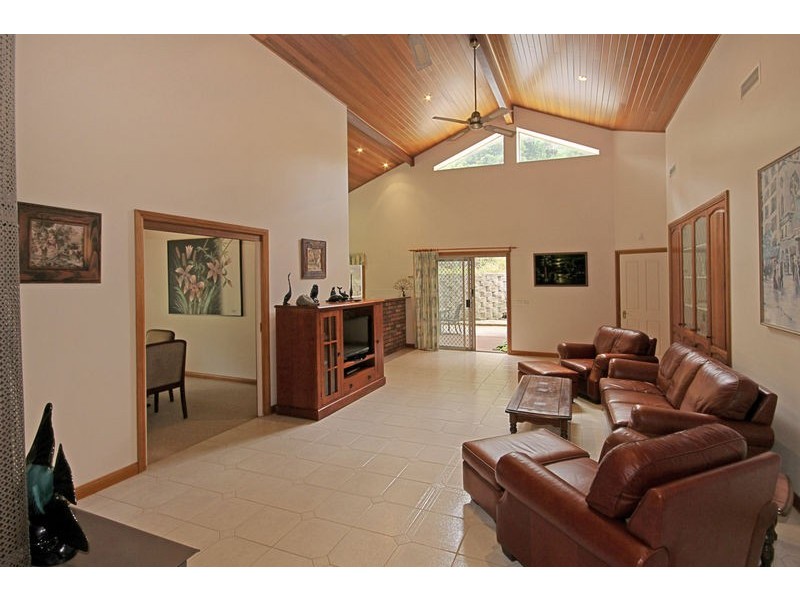 1 Country Club Drive, Catalina NSW 2536