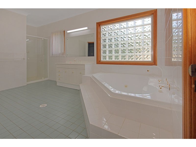 1 Country Club Drive, Catalina NSW 2536