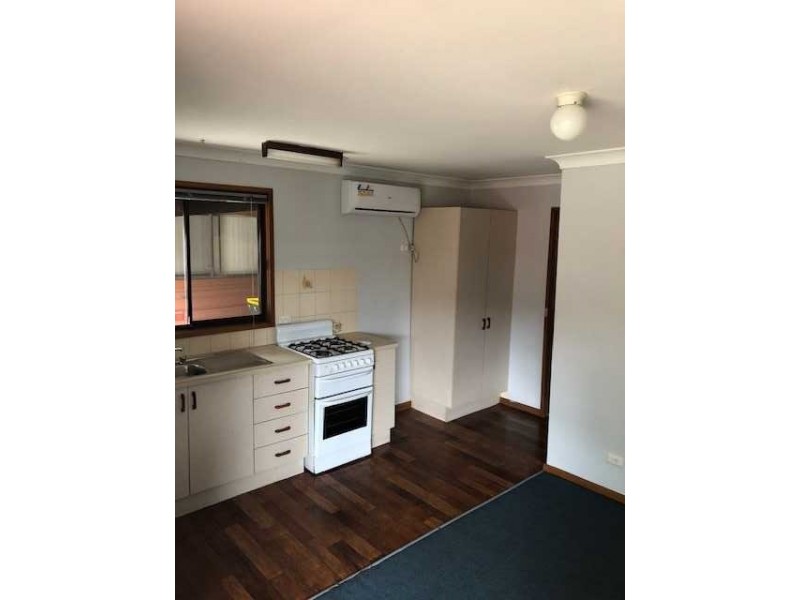 2/15 Crown Street, Batemans Bay NSW 2536