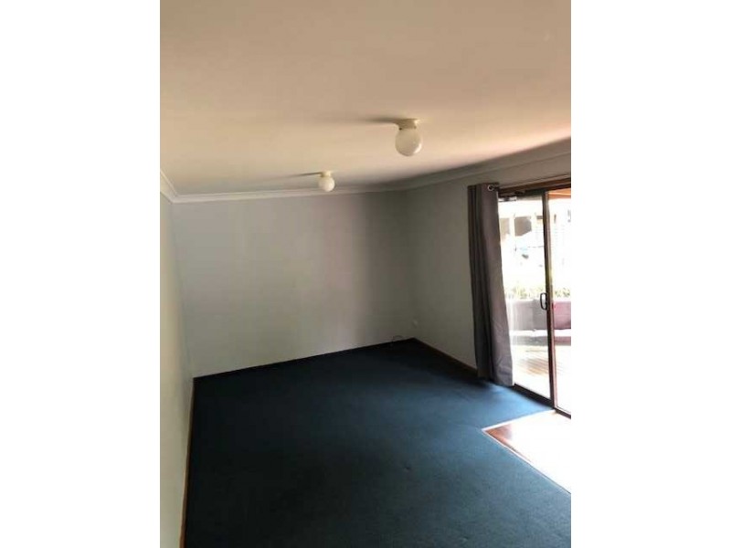 2/15 Crown Street, Batemans Bay NSW 2536