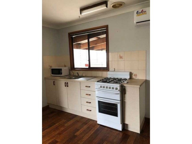2/15 Crown Street, Batemans Bay NSW 2536