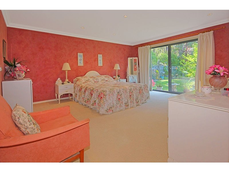 12 Cox Place, Sunshine Bay NSW 2536