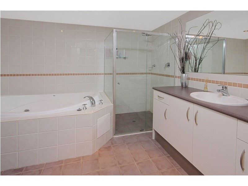 8/5 Crag Road, Batehaven NSW 2536