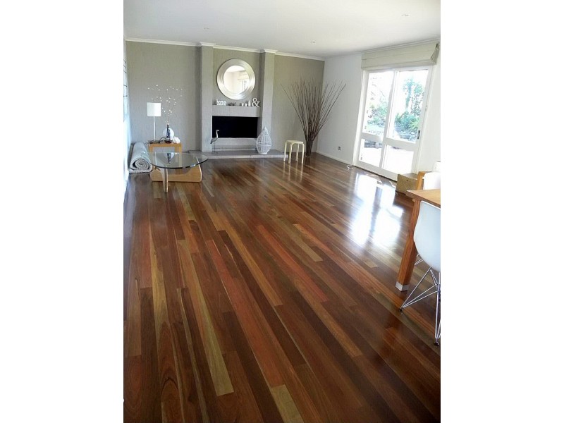 25 Bronte Crescent, Sunshine Bay NSW 2536