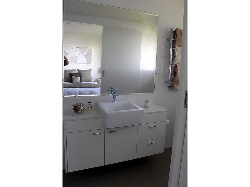 25 Bronte Crescent, Sunshine Bay NSW 2536
