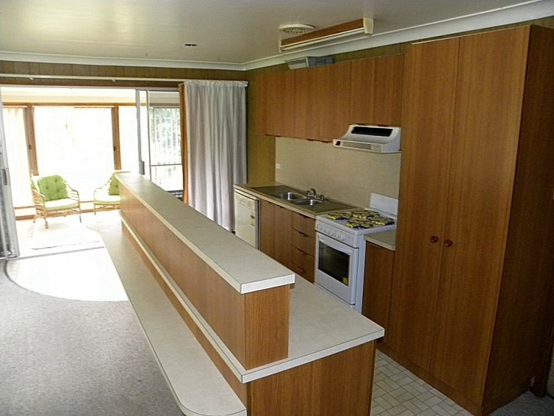 7 Grantham Road, Batehaven NSW 2536